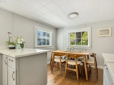 631 N Larch Street Cannon Beach OR 97110