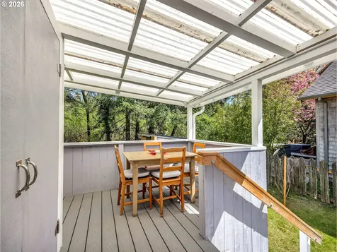 631 N Larch Street Cannon Beach OR 97110