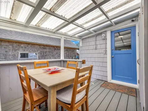 631 N Larch Street Cannon Beach OR 97110