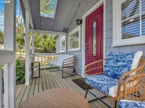 631 N Larch Street Cannon Beach OR 97110