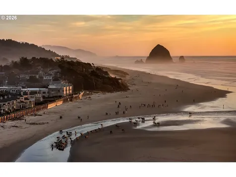 631 N Larch Street Cannon Beach OR 97110