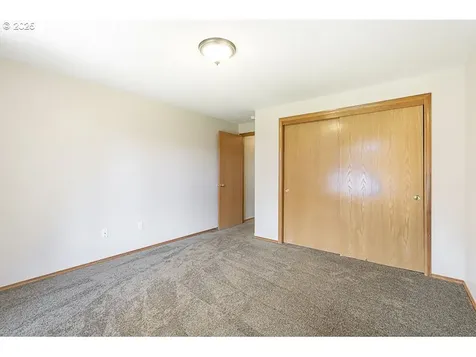1823 Berndt Hill Drive S Salem OR 97302