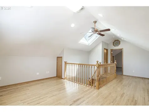 1823 Berndt Hill Drive S Salem OR 97302