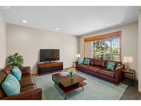 1823 Berndt Hill Drive S Salem OR 97302