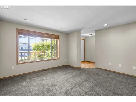1823 Berndt Hill Drive S Salem OR 97302