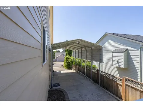 1823 Berndt Hill Drive S Salem OR 97302