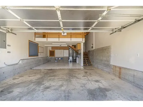1823 Berndt Hill Drive S Salem OR 97302