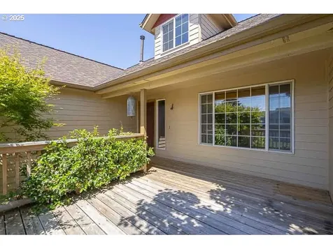 1823 Berndt Hill Drive S Salem OR 97302