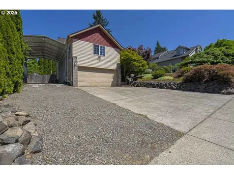 1823 Berndt Hill Drive S Salem OR 97302