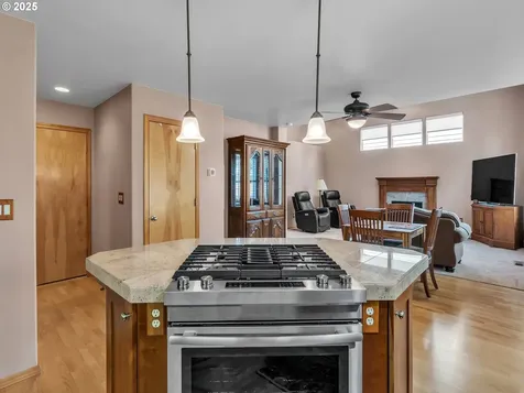 1931 NW Woodland Drive Mcminnville OR 97128