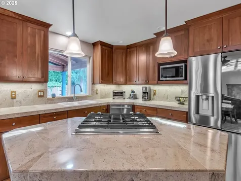 1931 NW Woodland Drive Mcminnville OR 97128