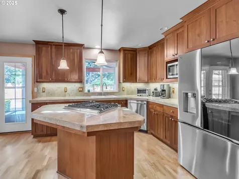 1931 NW Woodland Drive Mcminnville OR 97128