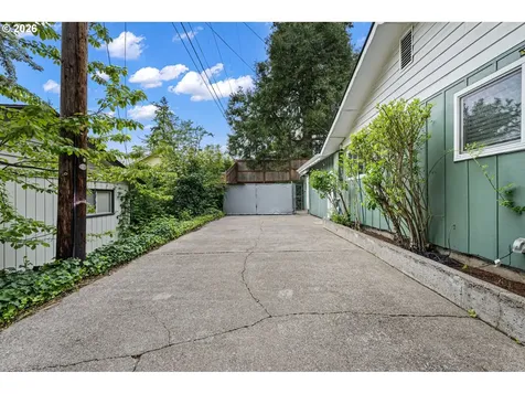 1255 E 30th Avenue Eugene OR 97405