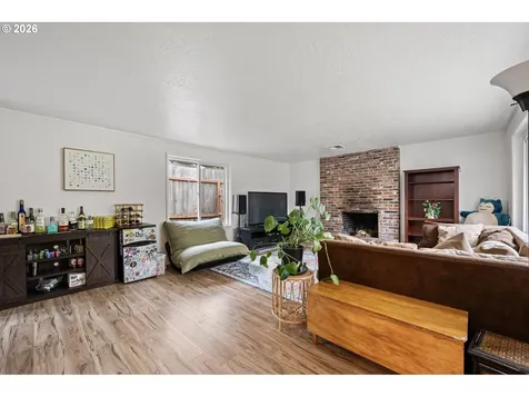 1255 E 30th Avenue Eugene OR 97405