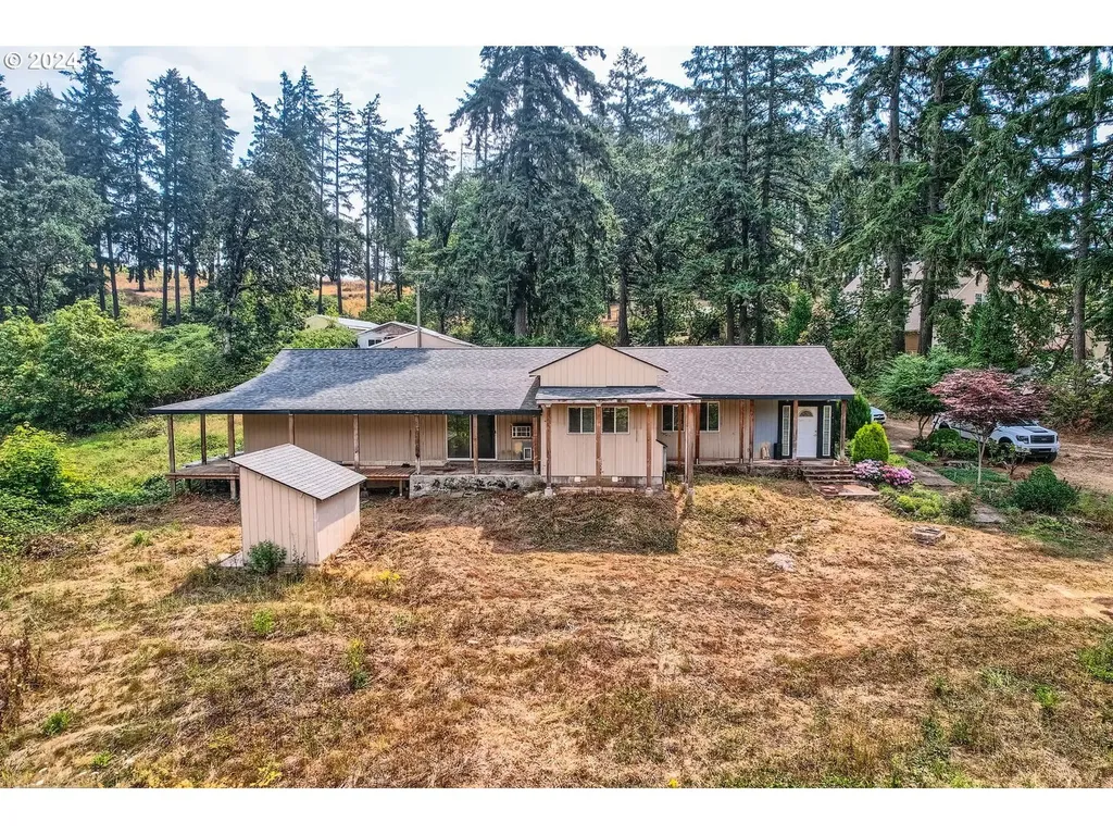 8642 NE Parrett Mountain Road Newberg OR 97132
