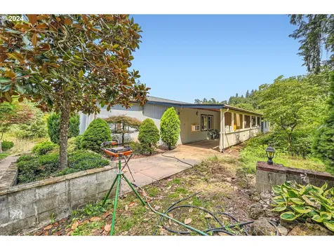 8642 NE Parrett Mountain Road Newberg OR 97132