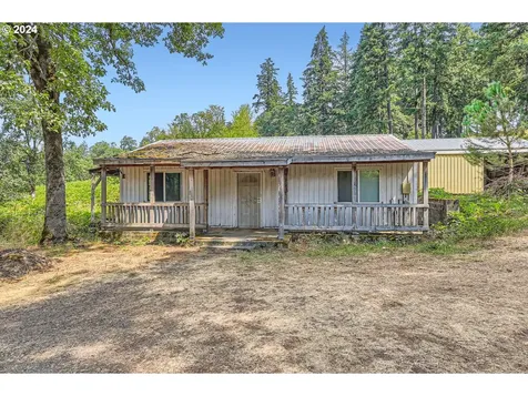 8642 NE Parrett Mountain Road Newberg OR 97132