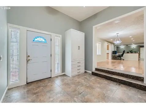 8642 NE Parrett Mountain Road Newberg OR 97132