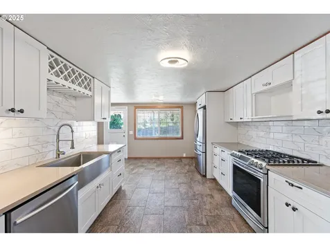 1236 Tyler Avenue Cottage Grove OR 97424