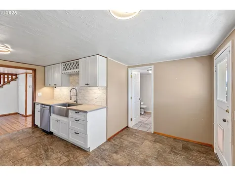 1236 Tyler Avenue Cottage Grove OR 97424
