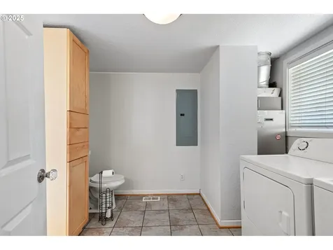 1236 Tyler Avenue Cottage Grove OR 97424