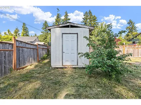 1236 Tyler Avenue Cottage Grove OR 97424