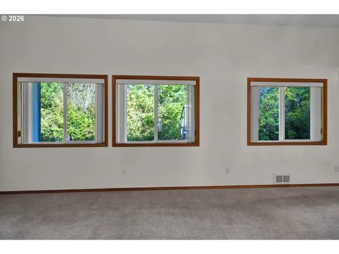 87843 Sandrift Street Florence OR 97439