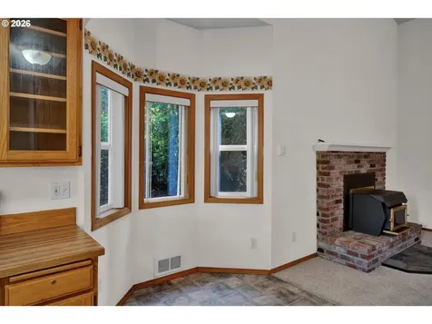 87843 Sandrift Street Florence OR 97439