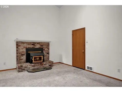 87843 Sandrift Street Florence OR 97439
