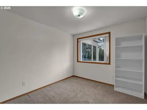 87843 Sandrift Street Florence OR 97439