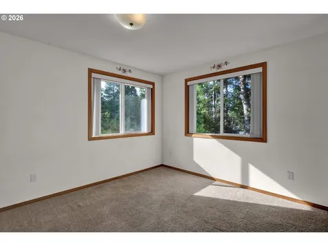 87843 Sandrift Street Florence OR 97439