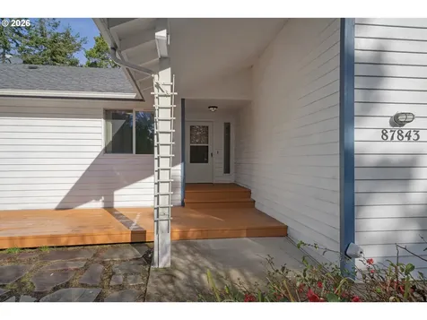 87843 Sandrift Street Florence OR 97439