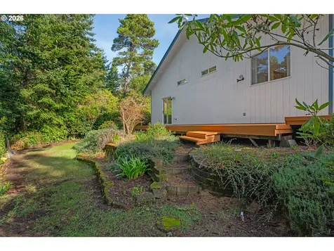87843 Sandrift Street Florence OR 97439