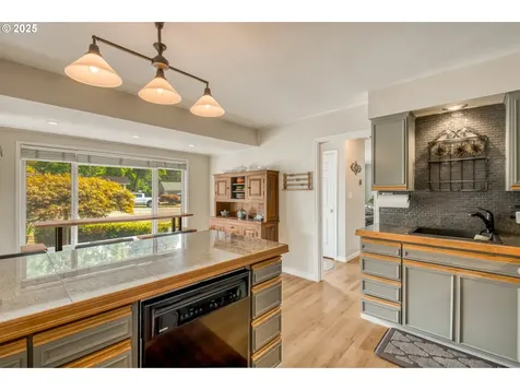 11175 SW Fairfield Street Beaverton OR 97005