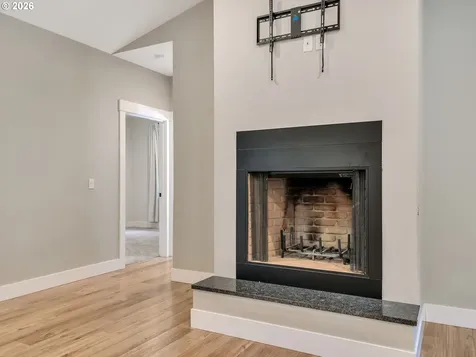 37027 Danner Ridge Lane Astoria OR 97103