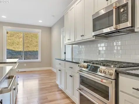 37027 Danner Ridge Lane Astoria OR 97103