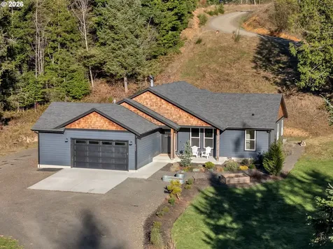37027 Danner Ridge Lane Astoria OR 97103