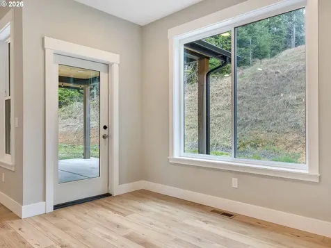 37027 Danner Ridge Lane Astoria OR 97103