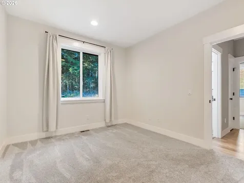 37027 Danner Ridge Lane Astoria OR 97103