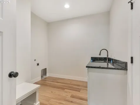 37027 Danner Ridge Lane Astoria OR 97103