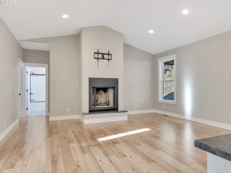 37027 Danner Ridge Lane Astoria OR 97103