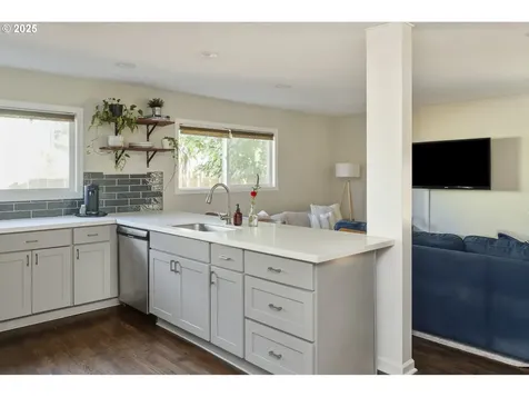 1156 SE 148th Avenue Portland OR 97233