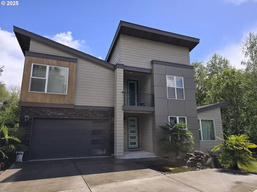 202 NW Quail Gardens Place Hillsboro OR 97124