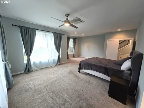 202 NW Quail Gardens Place Hillsboro OR 97124