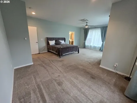 202 NW Quail Gardens Place Hillsboro OR 97124