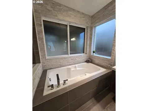 202 NW Quail Gardens Place Hillsboro OR 97124