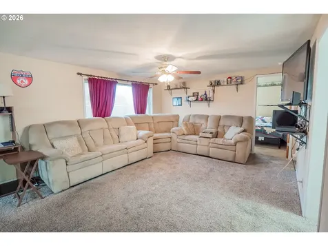 1000 N Street Springfield OR 97477