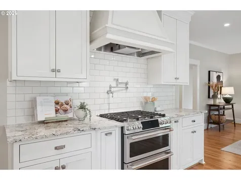 3127 NE Mason Street Portland OR 97211
