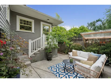 3127 NE Mason Street Portland OR 97211