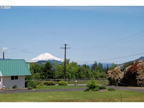 850 Hobbs Road Hood River OR 97031